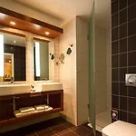 メルキュール センター ホテル 4*