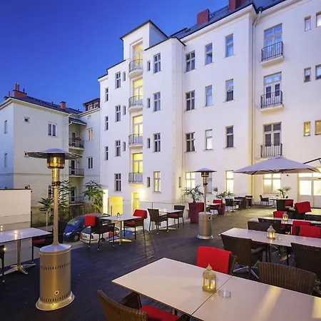 Mercure Center Hotel 4*