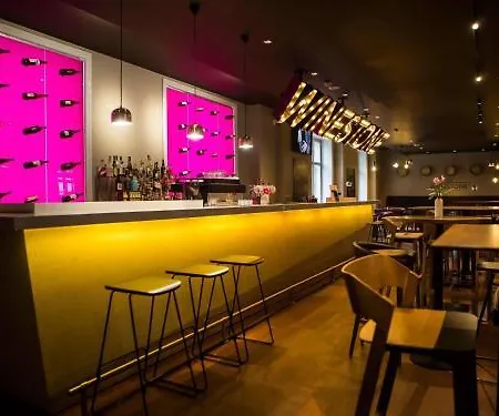 Mercure Center Hotel 4*