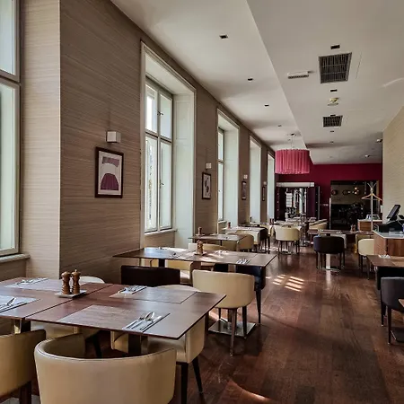 Mercure Center 4*