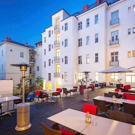 Mercure Center Hotel 4*