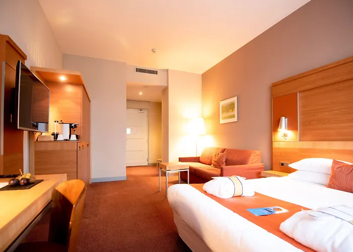 Mercure Center Готель