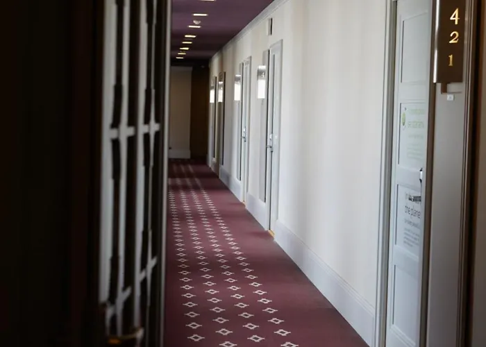 Готель Mercure Center