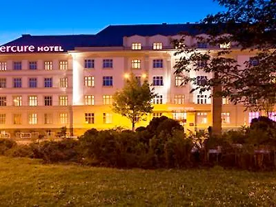 美居奥斯特拉瓦中心酒店