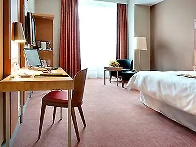 Mercure Center Hotel 4*