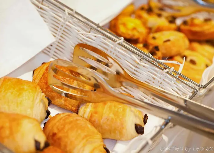 美居奥斯特拉瓦中心酒店 4*